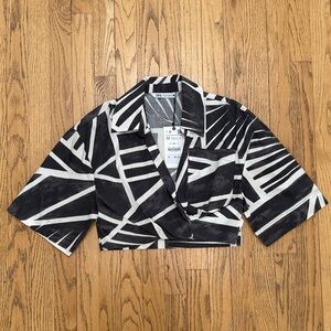 Zara Monochrome Abstract Wrap Top